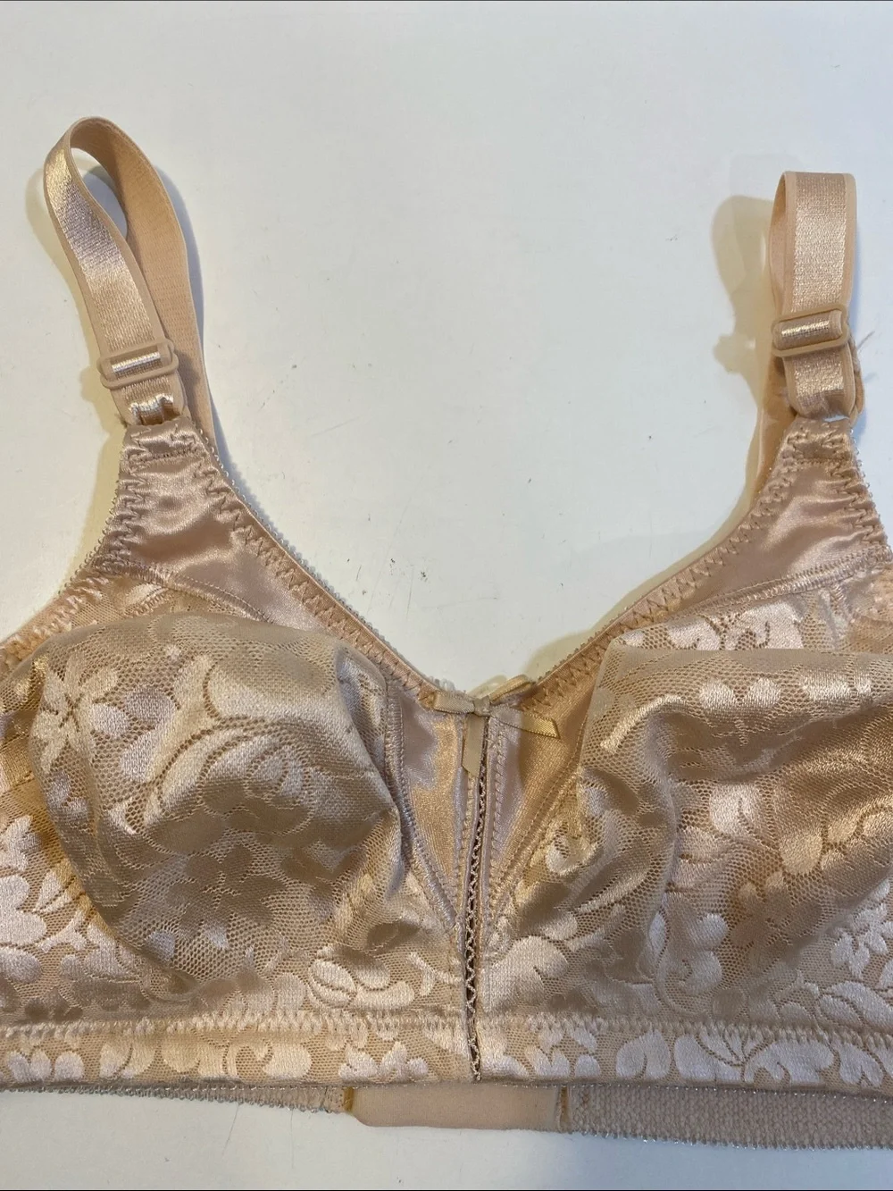 Bali Beige Floral Lace Soft-Cup Bra 38B